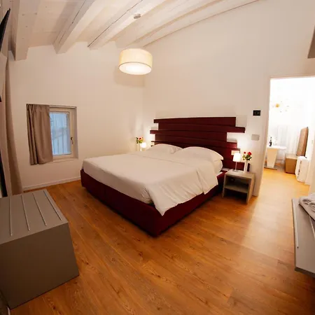 Puri Nella Valle Dei Laghi Apartamento *