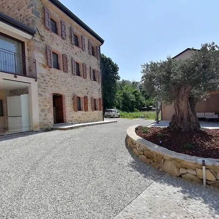 Apartment Puri Nella Valle Dei Laghi *