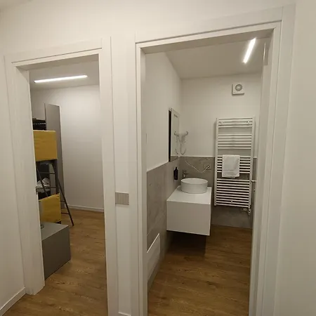 Puri Nella Valle Dei Laghi Apartamento